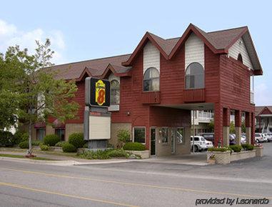Super 8 Beachfront By Wyndham Mackinaw City, Mi Eksteriør billede